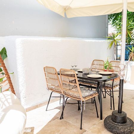 Kosnian City Suites B Bagian luar foto