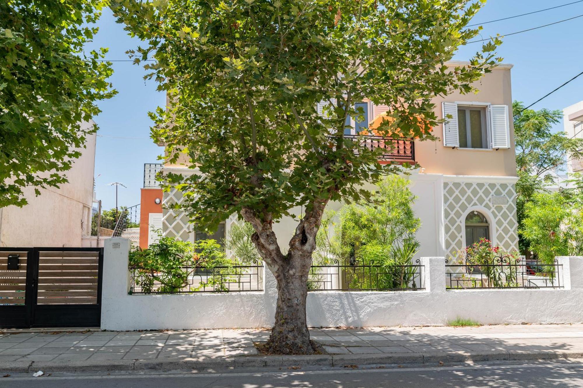 Kosnian City Suites B Bagian luar foto
