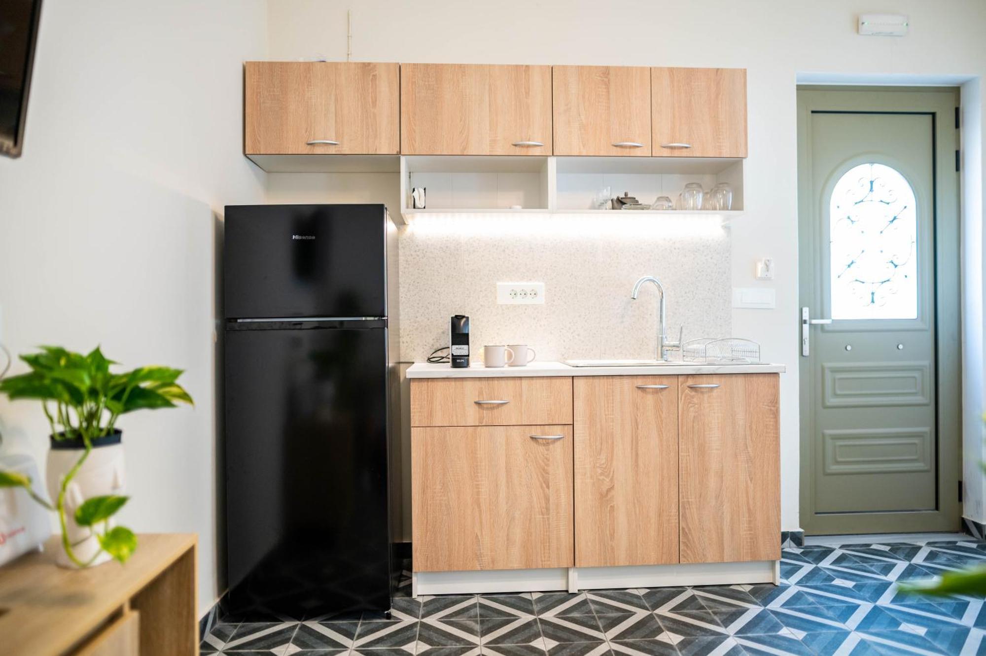 Kosnian City Suites B Bagian luar foto