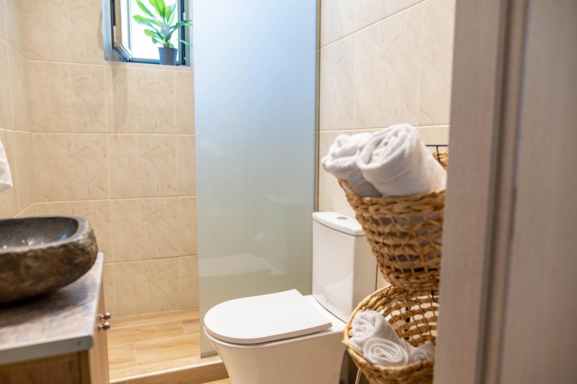 Kosnian City Suites B Bagian luar foto